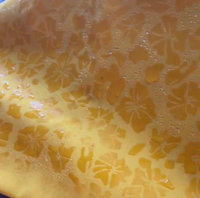 Tissu en peau de pêche en suède 100% en polyester pour pantalon de plage floral exposé à l'eau