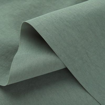 100% de tissu en nylon pour l'extérieur Taslon manteau contre le vent Pantalon de plage Tissu 100GSM