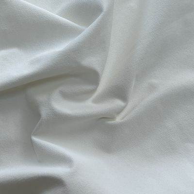 120GSM Tissu d'alpinisme en nylon mat avec pantalon élastique à quatre côtés Tissu de veste